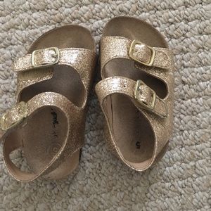 Cat & Jack Sandals (Size 5)
